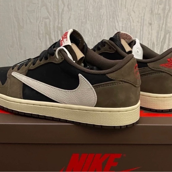 Nike Jordan 1 retro low OG SP Travis Scott mocha sneakers - Picture 4 of 8